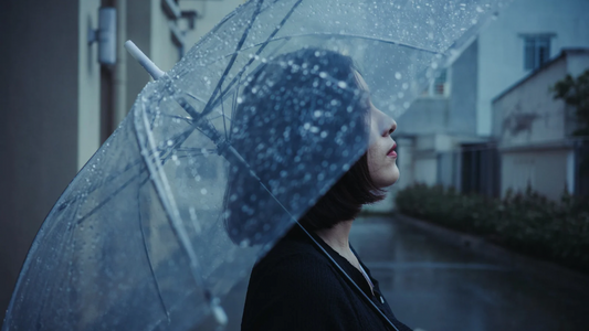 梅雨の季節到来!そのメカニズムと過ごし方とは?