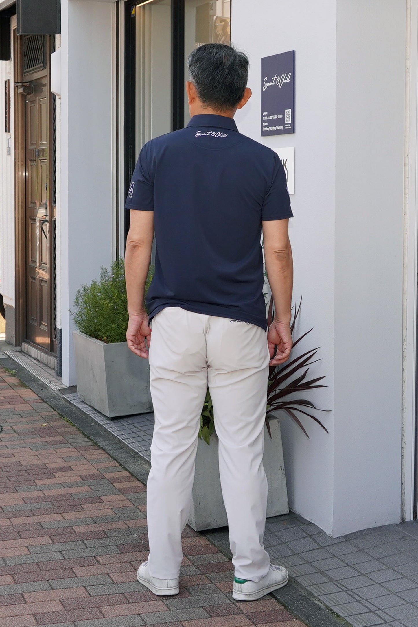 身長171cm・体重74kg・ウエスト82cmモデル着用サイズLサイズ